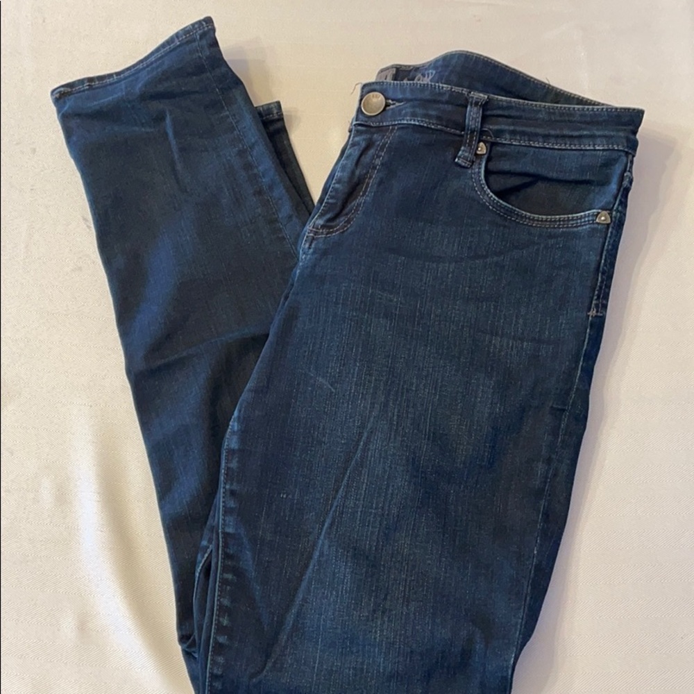 Kut from the Kloth skinny leg jeans